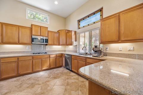 1640 Steeplechase Pl, Vista, CA 92083 photo 15