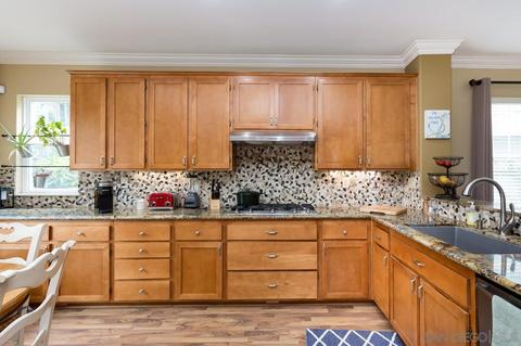 7104 Whitewater St, Carlsbad, CA 92011 photo 12