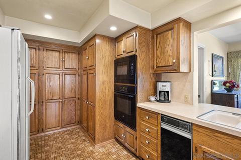 9170 Fletcher Dr, La Mesa, CA 91941 photo 12