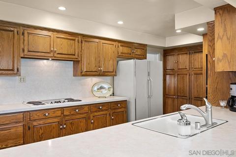 9170 Fletcher Dr, La Mesa, CA 91941 photo 11