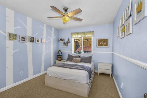 8722 Rinda Ln, Spring Valley, CA 91977 photo 11