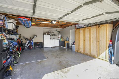 8722 Rinda Ln, Spring Valley, CA 91977 photo 23