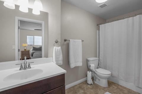 8722 Rinda Ln, Spring Valley, CA 91977 photo 10