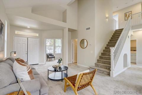 2086 Fairhope Loop, Vista, CA 92081 photo 2