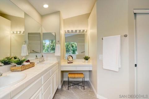 2086 Fairhope Loop, Vista, CA 92081 photo 20
