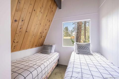 797 Silver Tip Dr, Big Bear Lake, CA 92315 photo 32