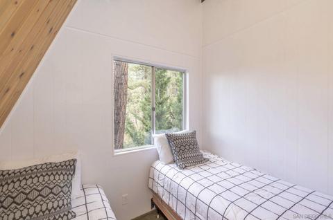 797 Silver Tip Dr, Big Bear Lake, CA 92315 photo 33