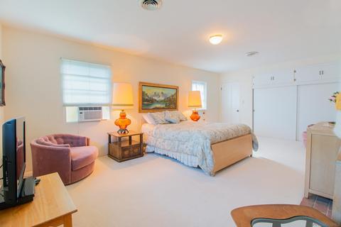 545 J Ave, Coronado, CA 92118 photo 17