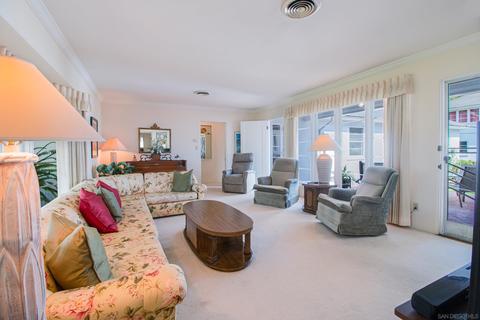 545 J Ave, Coronado, CA 92118 photo 4