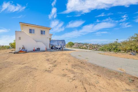 30453 Sagewood Rd, Vista, CA 92084 photo 5