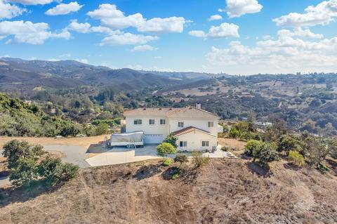 30453 Sagewood Rd, Vista, CA 92084 photo 3