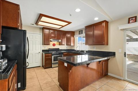 8630 Atlas View Dr, Santee, CA 92071 photo 7