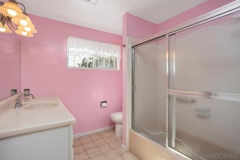 245 Ocean View Dr, Vista, CA 92084 photo 13