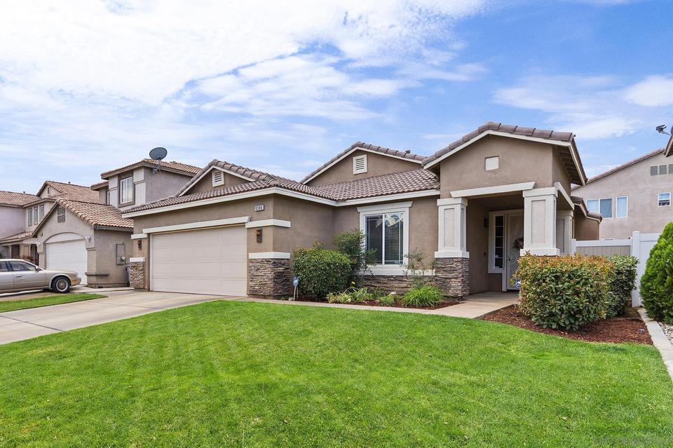  9388 Dragon Tree Dr, Hesperia, CA 92344 photo 4