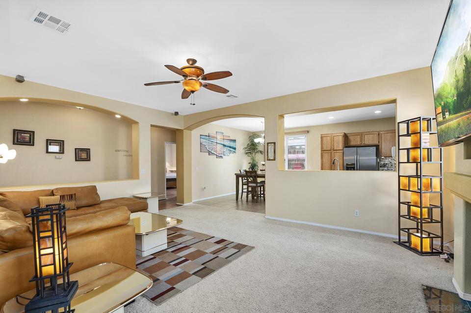  9388 Dragon Tree Dr, Hesperia, CA 92344 photo 6