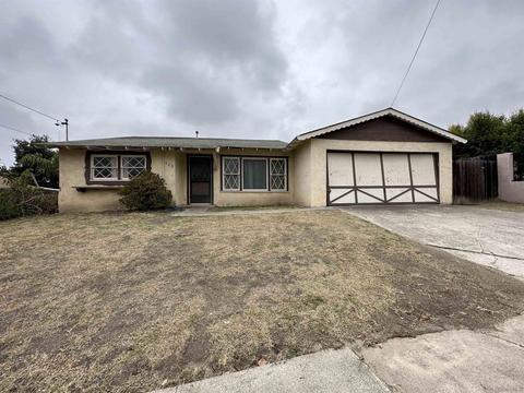 423 Foussat, Oceanside, CA 92054 photo 2
