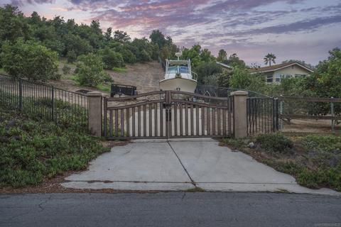 837 Del Valle Dr, Fallbrook, CA 92028 photo 35