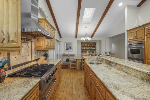 837 Del Valle Dr, Fallbrook, CA 92028 photo 18