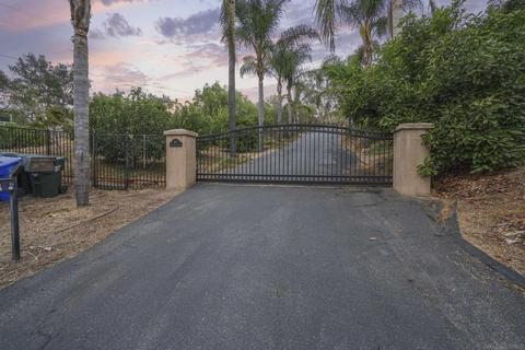 837 Del Valle Dr, Fallbrook, CA 92028 photo 36