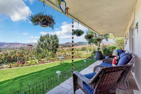 2434 Mountain View Dr, Escondido, CA 92027 photo 4