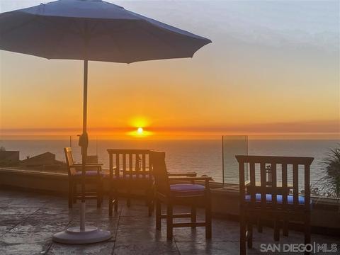 7505 Hillside Dr, La Jolla, CA 92037 photo 11