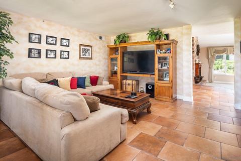 1257 Australia St, El Cajon, CA 92020 photo 13
