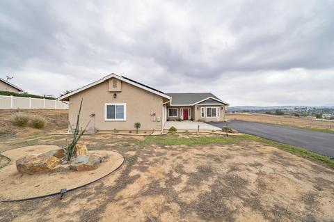 581 Shays Way, Ramona, CA 92065 photo 3