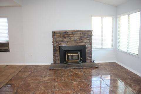 44011 Rodin Ave, Lancaster, CA 93535 photo 3