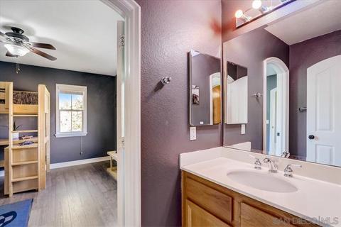 1055 Bells Dr, Oceanside, CA 92057 photo 34