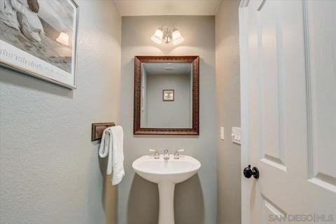 1055 Bells Dr, Oceanside, CA 92057 photo 20