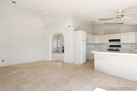 2525 Mesa Dr, Oceanside, CA 92054 photo 11