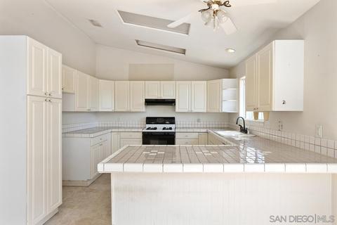 2525 Mesa Dr, Oceanside, CA 92054 photo 14