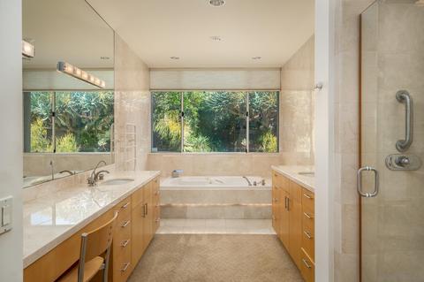 566 Canyon Dr, Solana Beach, CA 92075 photo 17