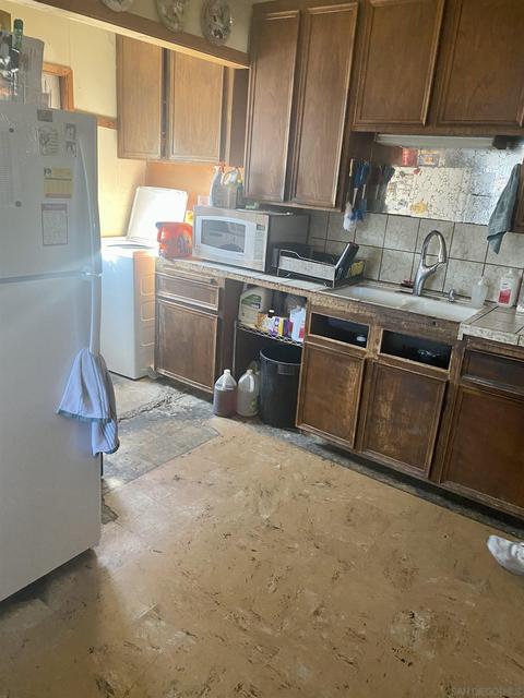 8024 Palm, Lemon Grove, CA 91945 photo 6