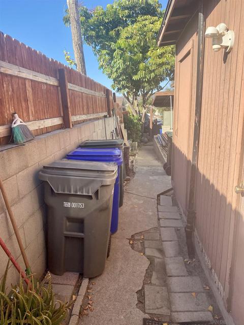 8024 Palm, Lemon Grove, CA 91945 photo 21