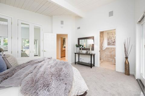 8518 Sugarman Dr, La Jolla, CA 92037 photo 17