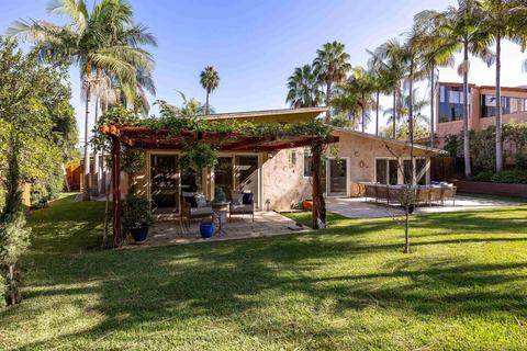 8518 Sugarman Dr, La Jolla, CA 92037 photo 20
