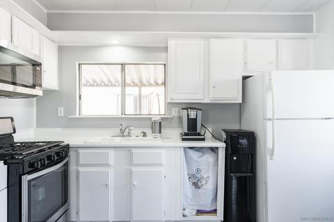 255 E Bradley #111, El Cajon, CA 92021 photo 2