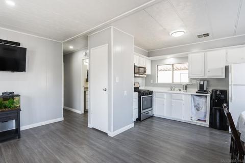 255 E Bradley #111, El Cajon, CA 92021