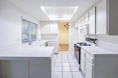 10049 E Glendon Cir, Santee, CA 92071 photo 7