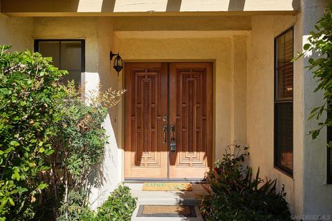 2040 Sonora Ct, Vista, CA 92081 photo 2
