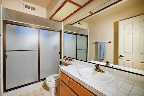 2040 Sonora Ct, Vista, CA 92081 photo 18