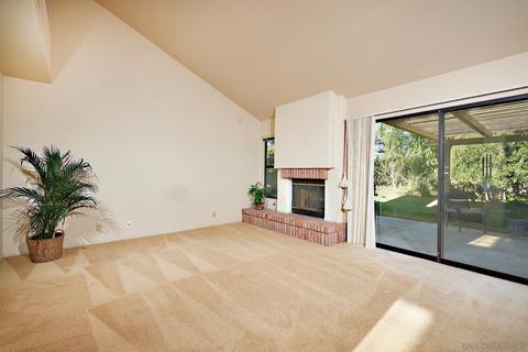 2040 Sonora Ct, Vista, CA 92081 photo 7