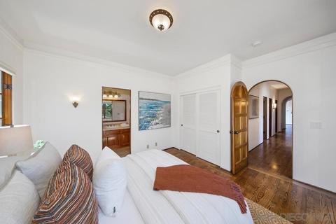 8391 Prestwick Dr, La Jolla, CA 92037 photo 52