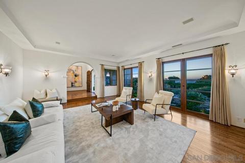 8391 Prestwick Dr, La Jolla, CA 92037 photo 10
