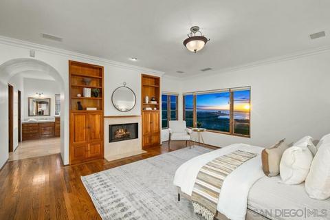 8391 Prestwick Dr, La Jolla, CA 92037 photo 39