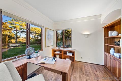 8391 Prestwick Dr, La Jolla, CA 92037 photo 55