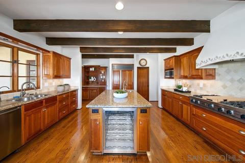 8391 Prestwick Dr, La Jolla, CA 92037 photo 26