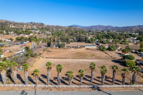 10555 Palm Row Dr, Lakeside, CA 92040 photo 5