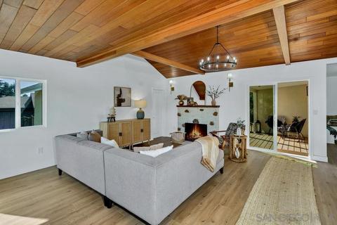 1649 Avocado Dr, Vista, CA 92083 photo 8